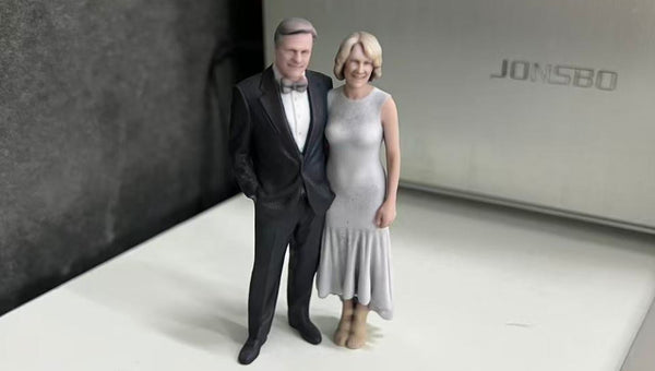 Personalized annnivesary  figurine made from a  photo as a unique gift