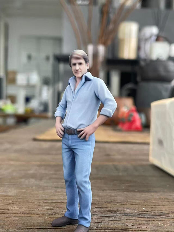 Final Figurine - מתנה נוסטלגית ליום האב