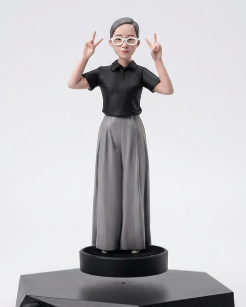 Skräddarsydd figur med magnetisk svävning | Svävande 3D-dekoration till skrivbordet, anpassad efter dina önskemål
